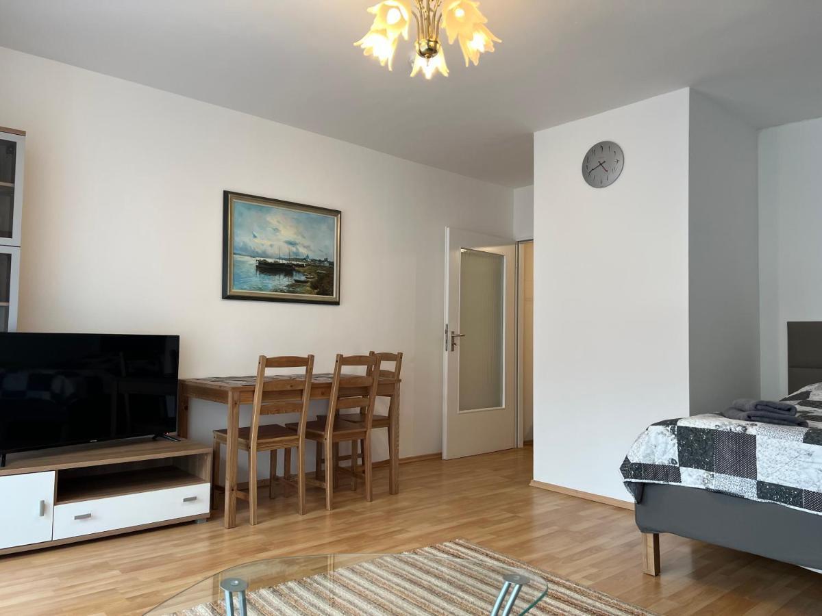 Ferienwohnung Am Konigsplatz Augsburg Exterior foto